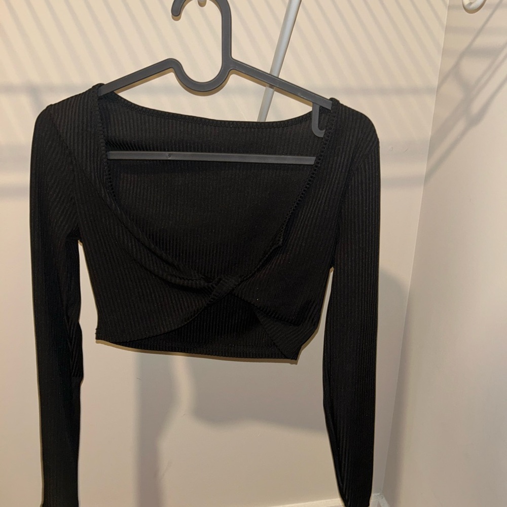 Black Ribbed Long Sleeve Crop Top